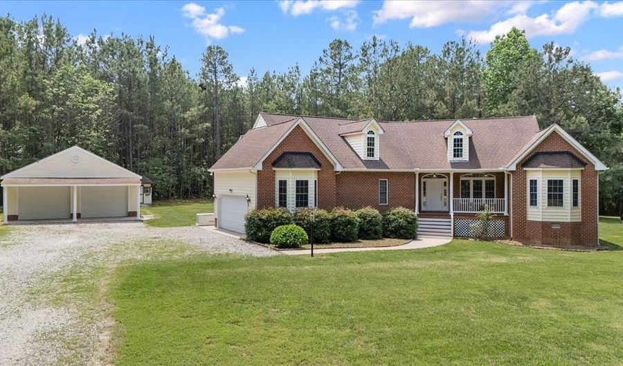 13531 Butlers Rd, Amelia, VA 23002 - 3 Beds, 3 Bath