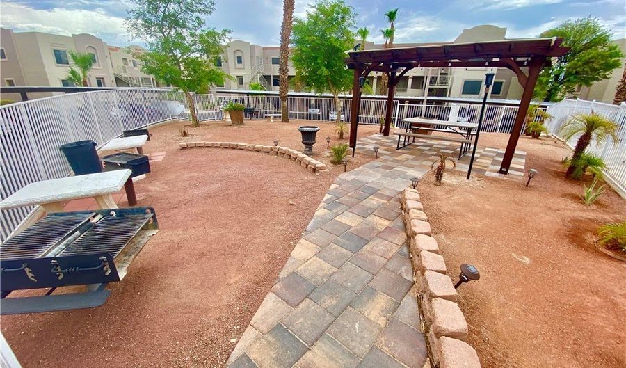 2016 Mesquite Ln 302, Laughlin, NV 89029 - 2 Beds, 2 Bath