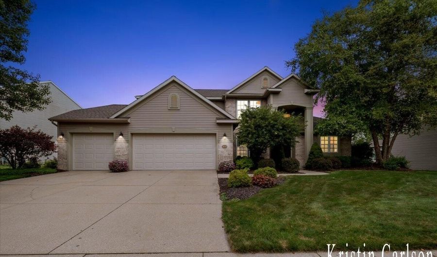 5644 Highbury Dr SE, Ada, MI 49301 - 4 Beds, 4 Bath