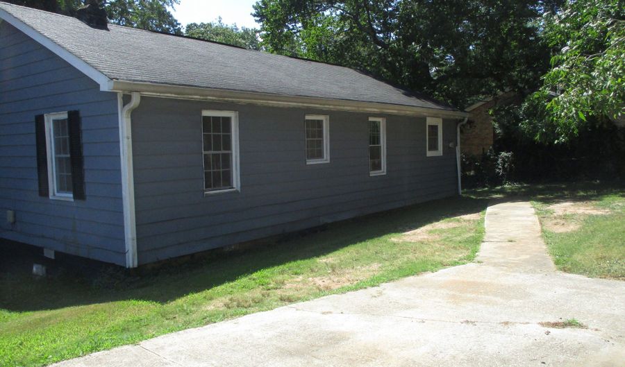 1771 Glenhaven, Decatur, GA 30035 - 3 Beds, 1 Bath