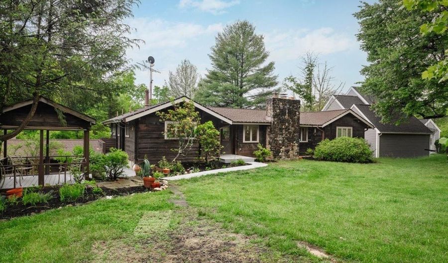 39195 ALDIE Rd, Aldie, VA 20105 - 4 Beds, 3 Bath