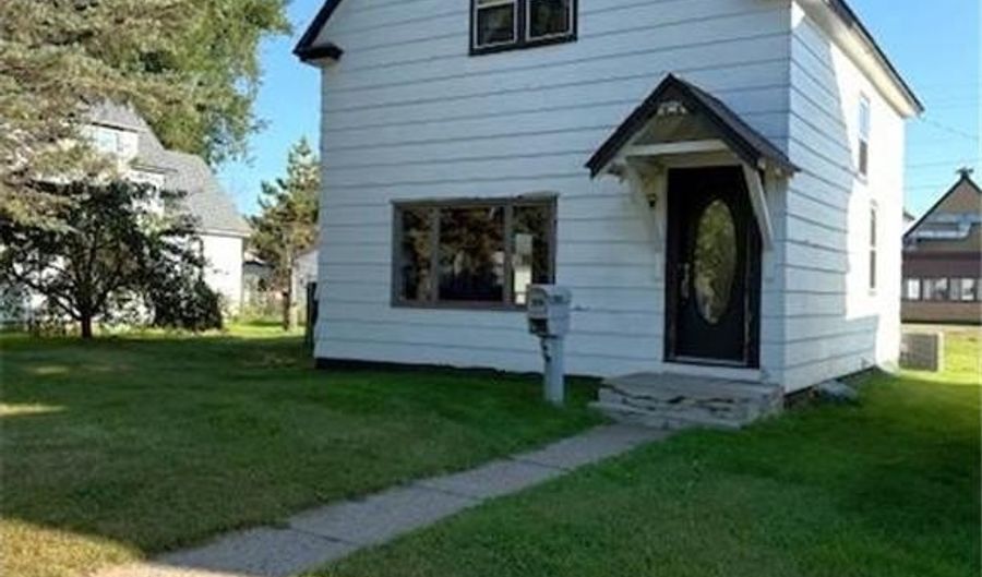 319 4th St NW, Aitkin, MN 56431 - 3 Beds, 1 Bath