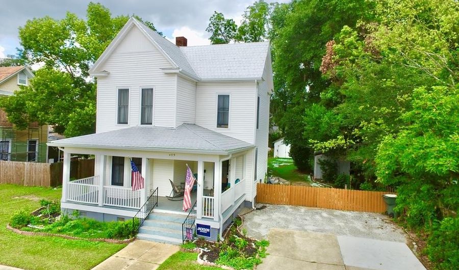 409 E Evens Steet, Bainbridge, GA 39819 - 4 Beds, 2 Bath