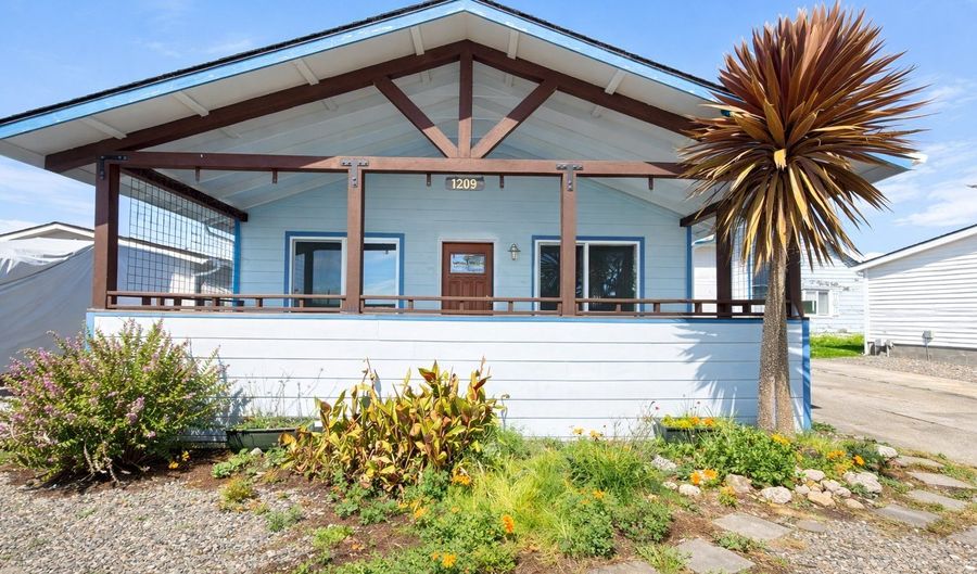 1209 ROWLAND Ln, Brookings, OR 97415 - 2 Beds, 2 Bath