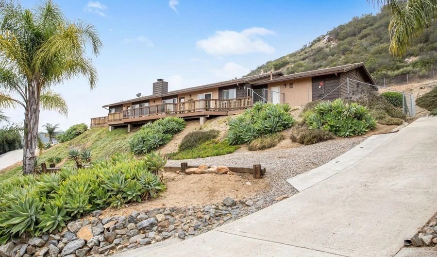 295 Arnold Way, Alpine, CA 91901 - 4 Beds, 3 Bath