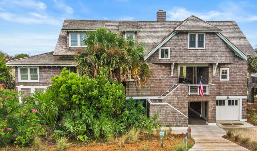 978 S Bald Head Wynd, Bald Head Island, NC 28461 - 4 Beds, 5 Bath