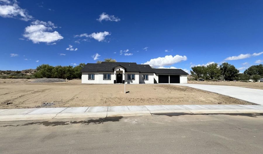 16 ROAD 49031, Bloomfield, NM 87413 - 5 Beds, 3 Bath