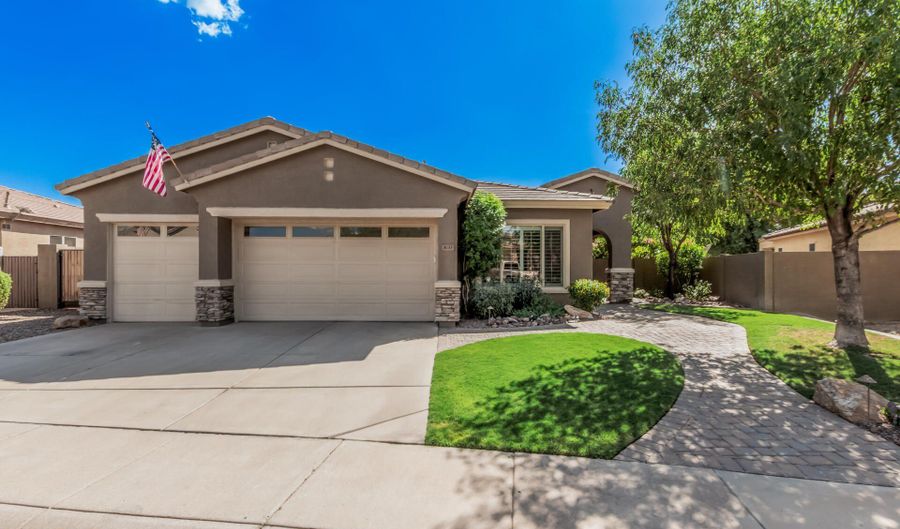 3033 W KELLER Dr, Anthem, AZ 85086 - 4 Beds, 2 Bath