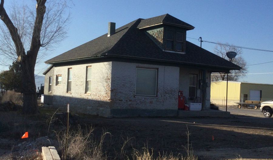 105 W 400 N, Centerfield, UT 84622 - 2 Beds, 1 Bath