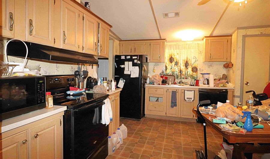 138 MERIWEATHER Ln, Milledgeville, GA 31061 - 4 Beds, 2 Bath