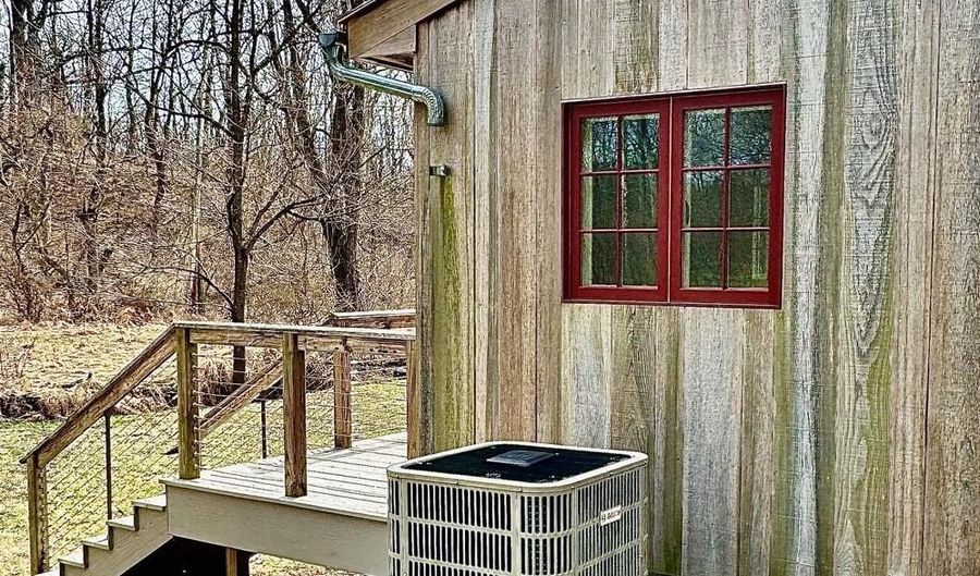 120 110 KERR Rd, Reading, PA 19606 - 3 Beds, 2 Bath