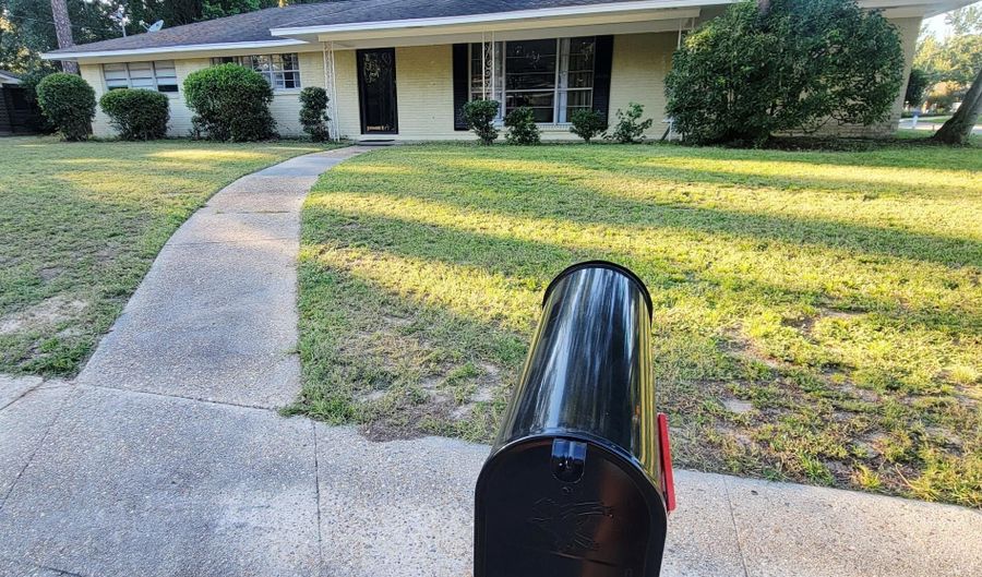 2502 Randall Dr, Biloxi, MS 39531 - 3 Beds, 2 Bath