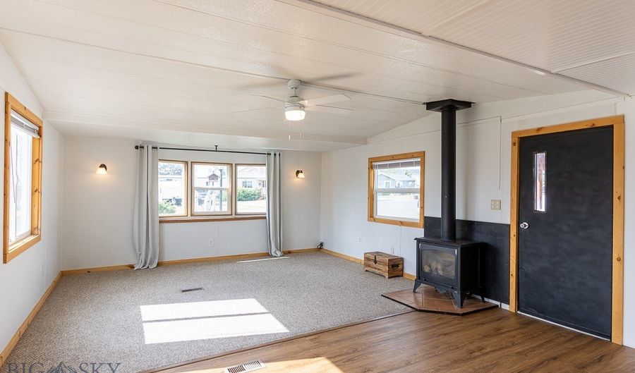 403 Southwood Dr, Belgrade, MT 59714 - 0 Beds, 0 Bath