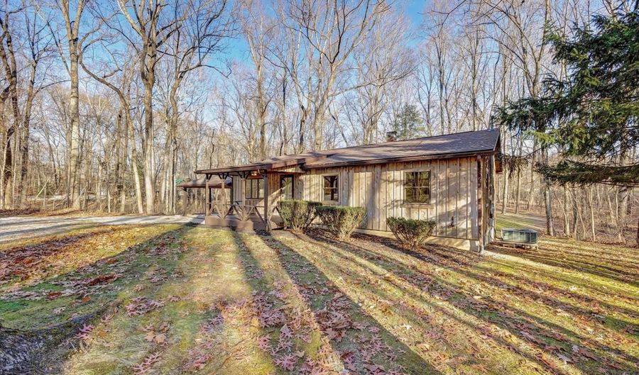 66 Gallery Ests, Bedford, IN 47421 - 3 Beds, 1 Bath