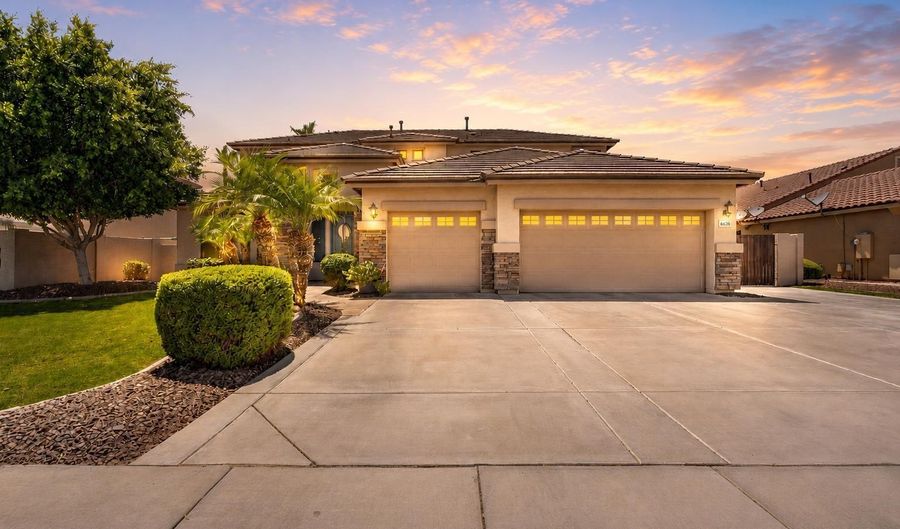 6538 S NEUMAN Pl, Chandler, AZ 85249 - 4 Beds, 3 Bath
