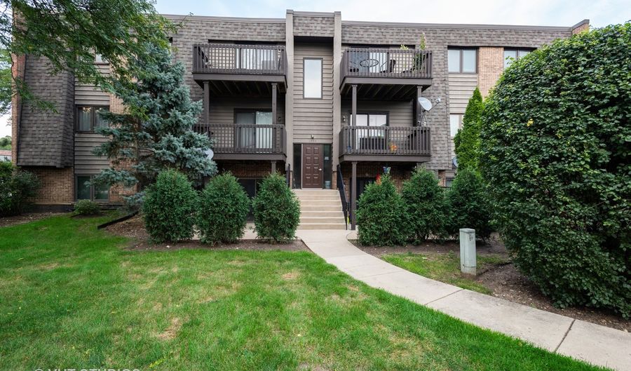 1444 Stonebridge Cir H3, Wheaton, IL 60187 - 2 Beds, 2 Bath