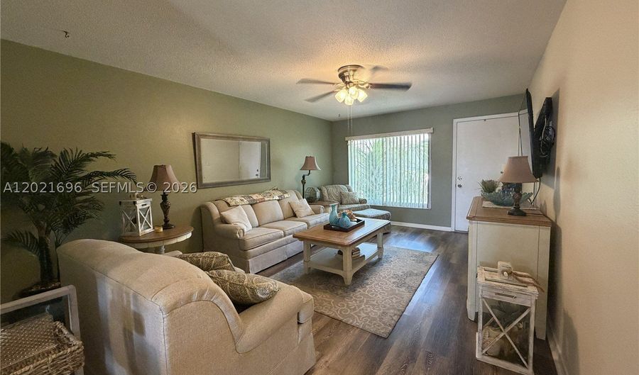 204 S Anoka Ave, Avon Park, FL 33825 - 1 Beds, 1 Bath