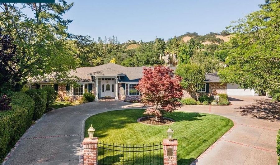 44 Squire Ct, Alamo, CA 94507 - 4 Beds, 3 Bath