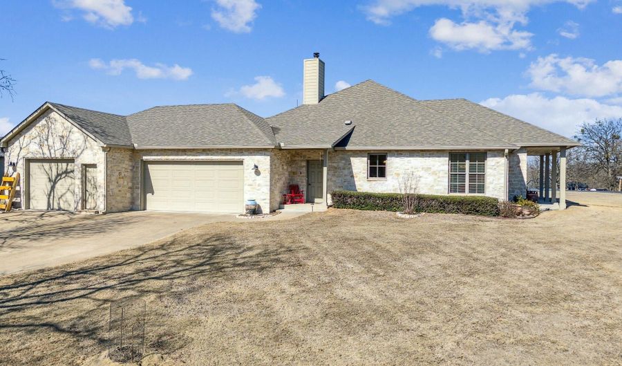 33389 S Coves Dr, Afton, OK 74331 - 3 Beds, 3 Bath