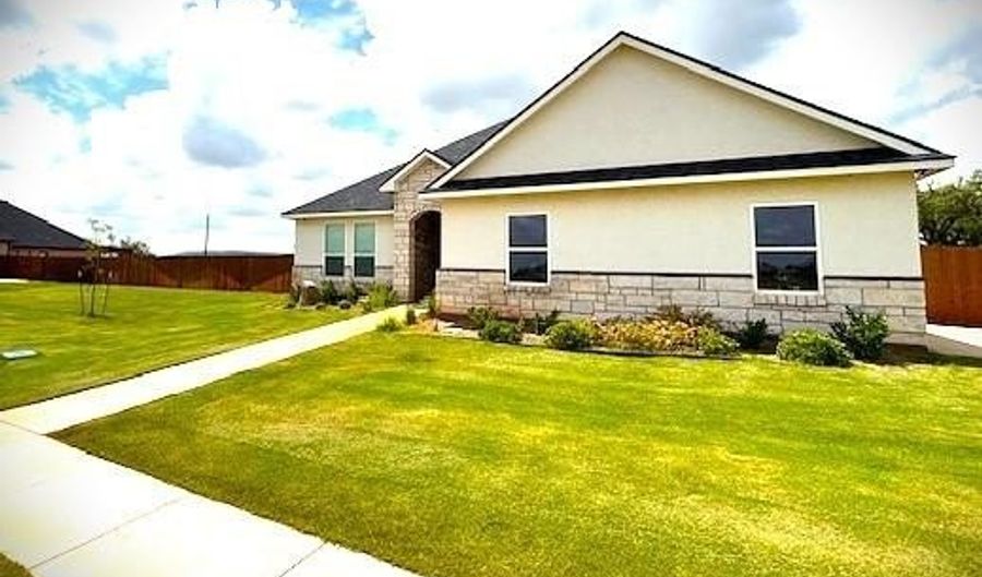 231 Long Ranger St, Abilene, TX 79602 - 3 Beds, 2 Bath