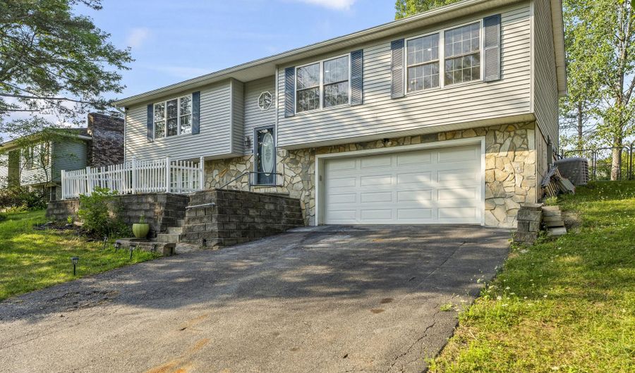 26 Mohican Pl, Albany, NY 12208 - 4 Beds, 2 Bath