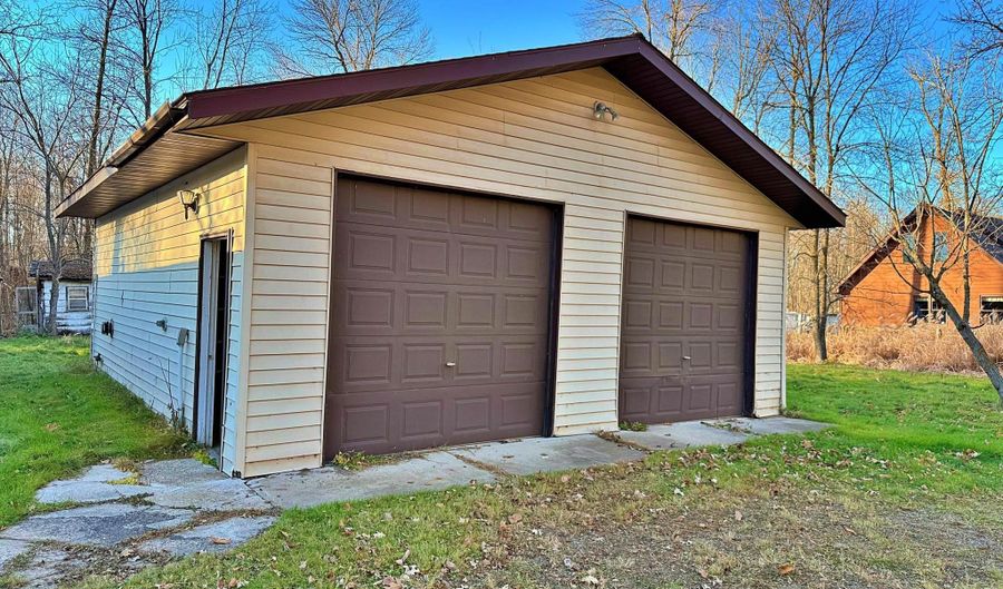 38602 241st St, Aitkin, MN 56431 - 2 Beds, 2 Bath
