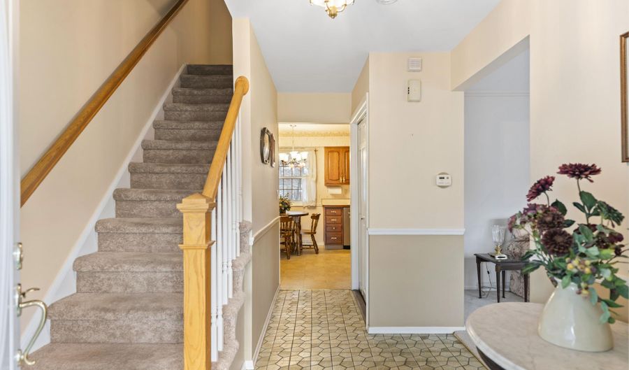 11 Westchester Dr, Albany, NY 12205 - 4 Beds, 2 Bath