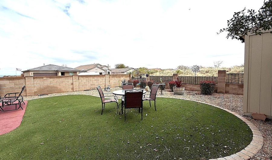 1684 S Tenen Pass Dr, Benson, AZ 85602 - 3 Beds, 2 Bath