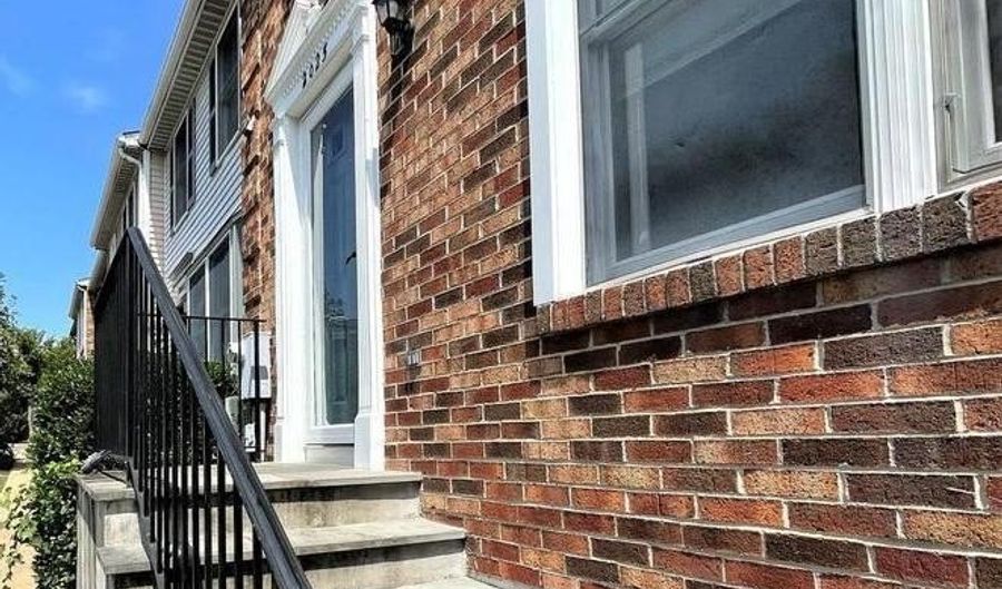 2025 N GLEBE Rd, Arlington, VA 22207 - 3 Beds, 4 Bath