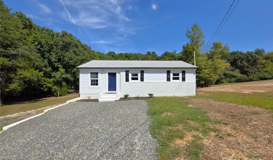 1034 Patton Ave, Albemarle, NC 28001 - 3 Beds, 1 Bath