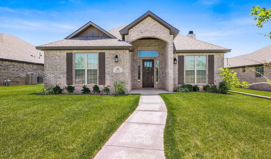 7505 Bluestone Dr, Amarillo, TX 79119 - 4 Beds, 2 Bath