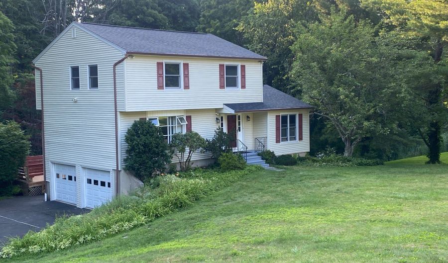 11 Olympic Dr, Danbury, CT 06810 - 4 Beds, 3 Bath