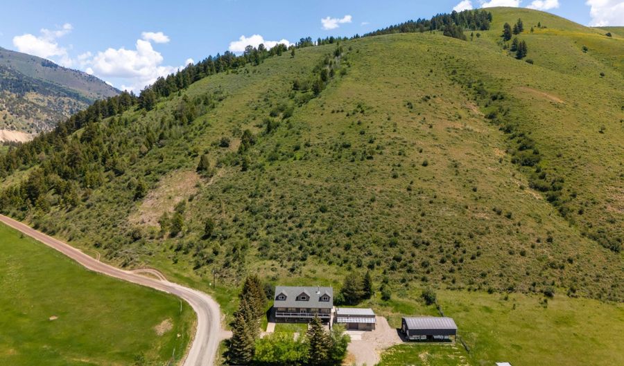 2840 E DRY Crk, Afton, WY 83110 - 4 Beds, 3 Bath