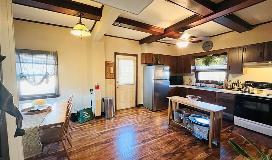 1574 Cranston St, Cranston, RI 02920 - 3 Beds, 2 Bath