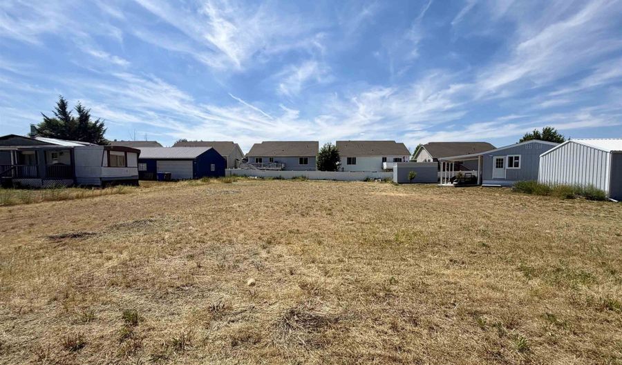 816 S Ziegler St, Airway Heights, WA 99001 - 0 Beds, 0 Bath