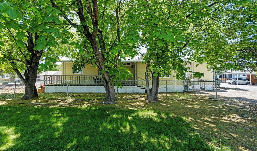 1279 Kingslane Ct, Gardnerville, NV 89410 - 2 Beds, 2 Bath