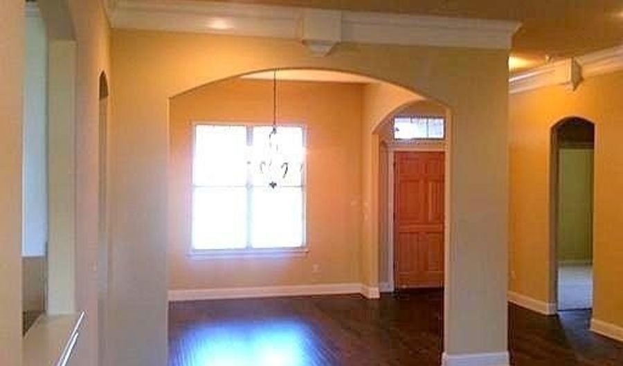 3401 SW 8th St, Bentonville, AR 72712 - 4 Beds, 3 Bath