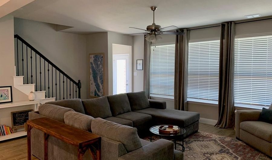 417 Windstream Dr, Aledo, TX 76008 - 4 Beds, 3 Bath
