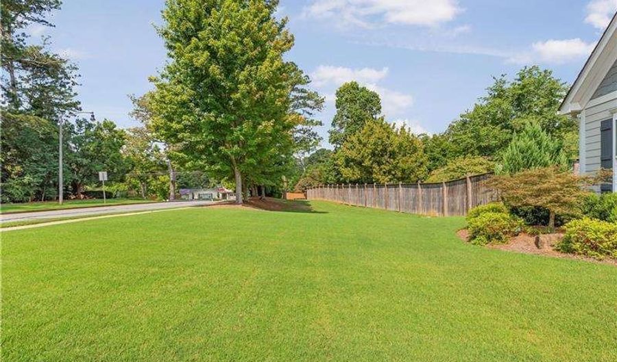 4512 Greyfriars, Acworth, GA 30101 - 5 Beds, 3 Bath