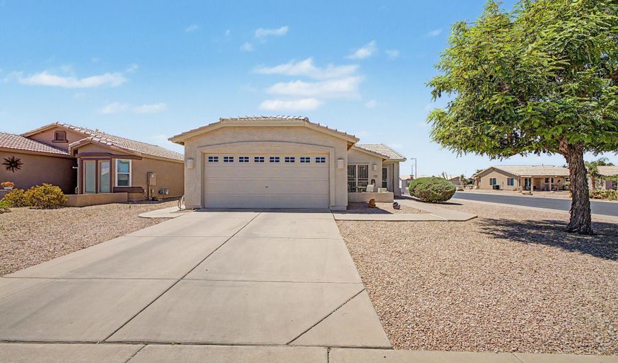 1433 E Cherry Hills Dr, Chandler, AZ 85249 - 2 Beds, 2 Bath