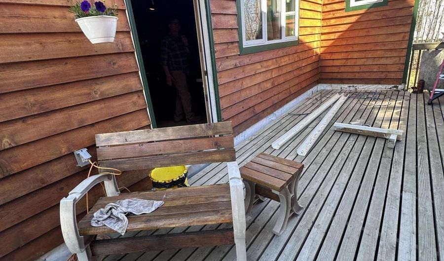 174 Cranberry St, Bethel, AK 99559 - 3 Beds, 2 Bath