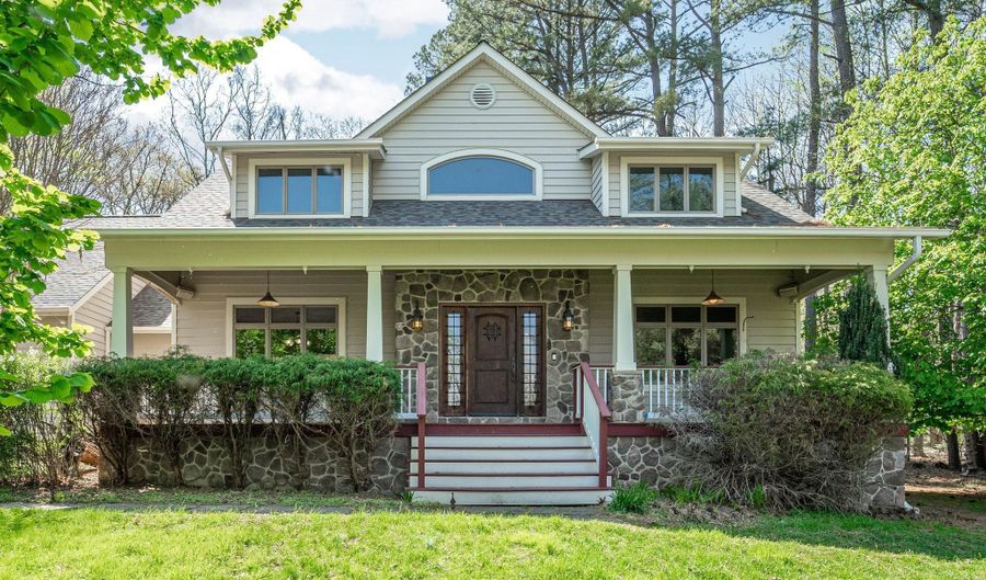 16746 WHITES STORE Rd, Boyds, MD 20841 - 5 Beds, 4 Bath