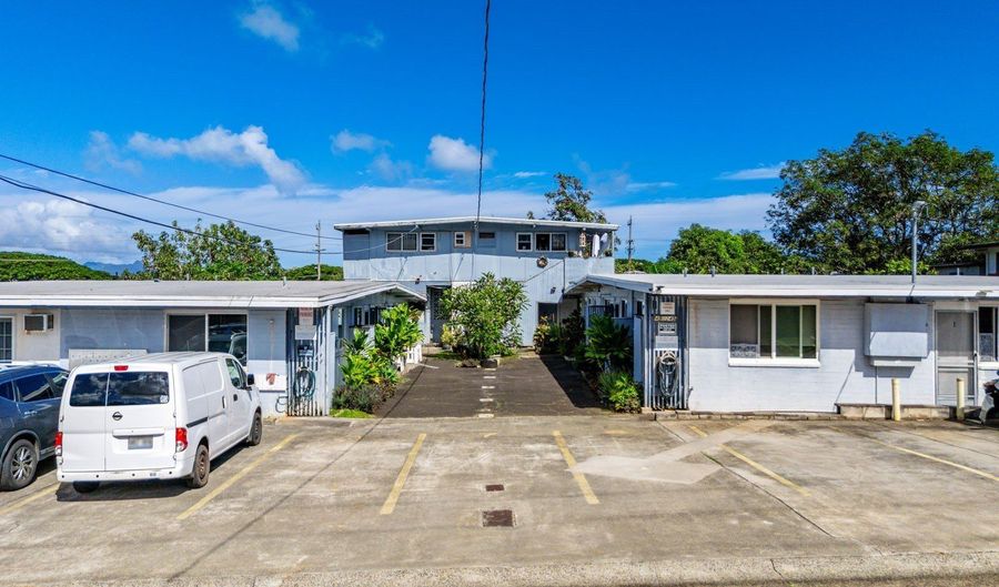 45-245 Iole St, Kaneohe, HI 96744 - 14 Beds, 10 Bath