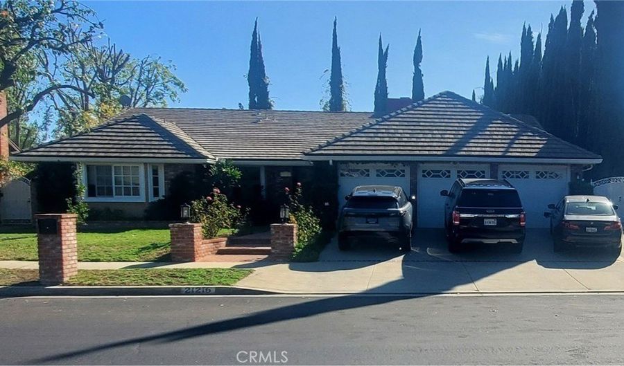 21216 Nashville, Los Angeles, CA 91311 - 5 Beds, 4 Bath