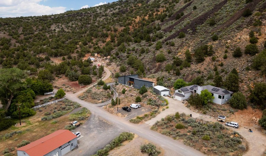 153 S STAGECOACH Dr, Brookside, UT 84782 - 4 Beds, 3 Bath