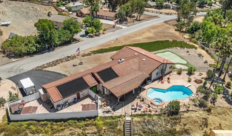 25980 Forest Dr, Escondido, CA 92026 - 5 Beds, 3 Bath