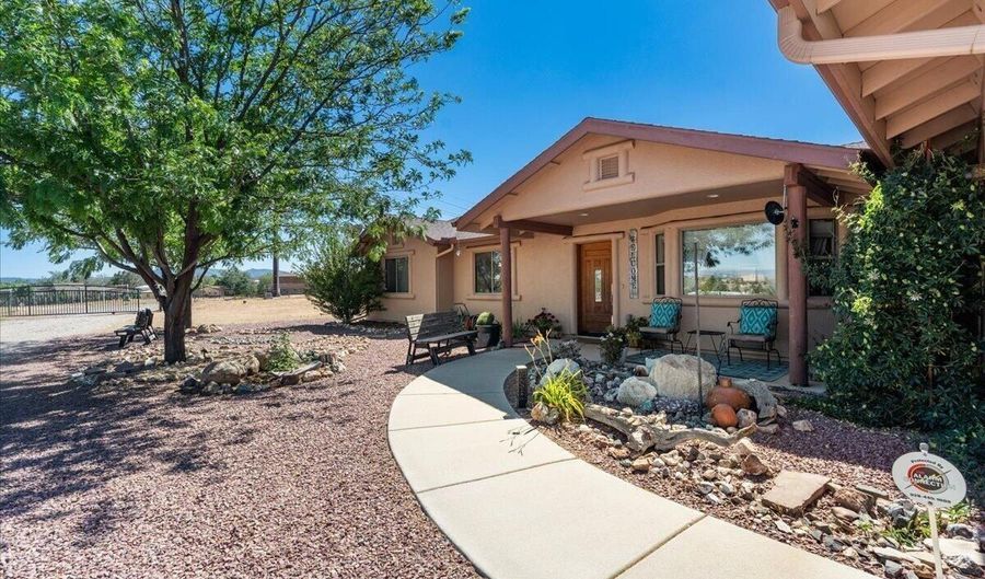 1614 W Road 4-1/2 N, Chino Valley, AZ 86323 - 5 Beds, 2 Bath