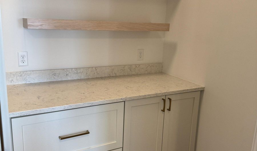 11 Liberty Ln, South Burlington, VT 05403 - 4 Beds, 3 Bath