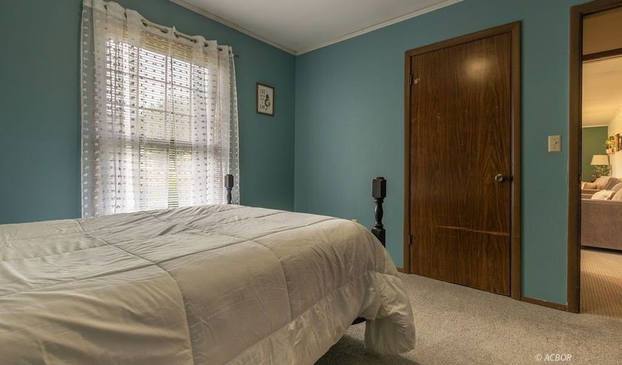 11933 St Rt 550, Athens, OH 45701 - 2 Beds, 2 Bath