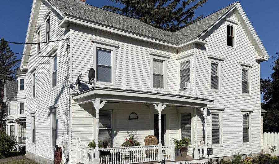 33 Union St, Bath, ME 04530 - 6 Beds, 2 Bath